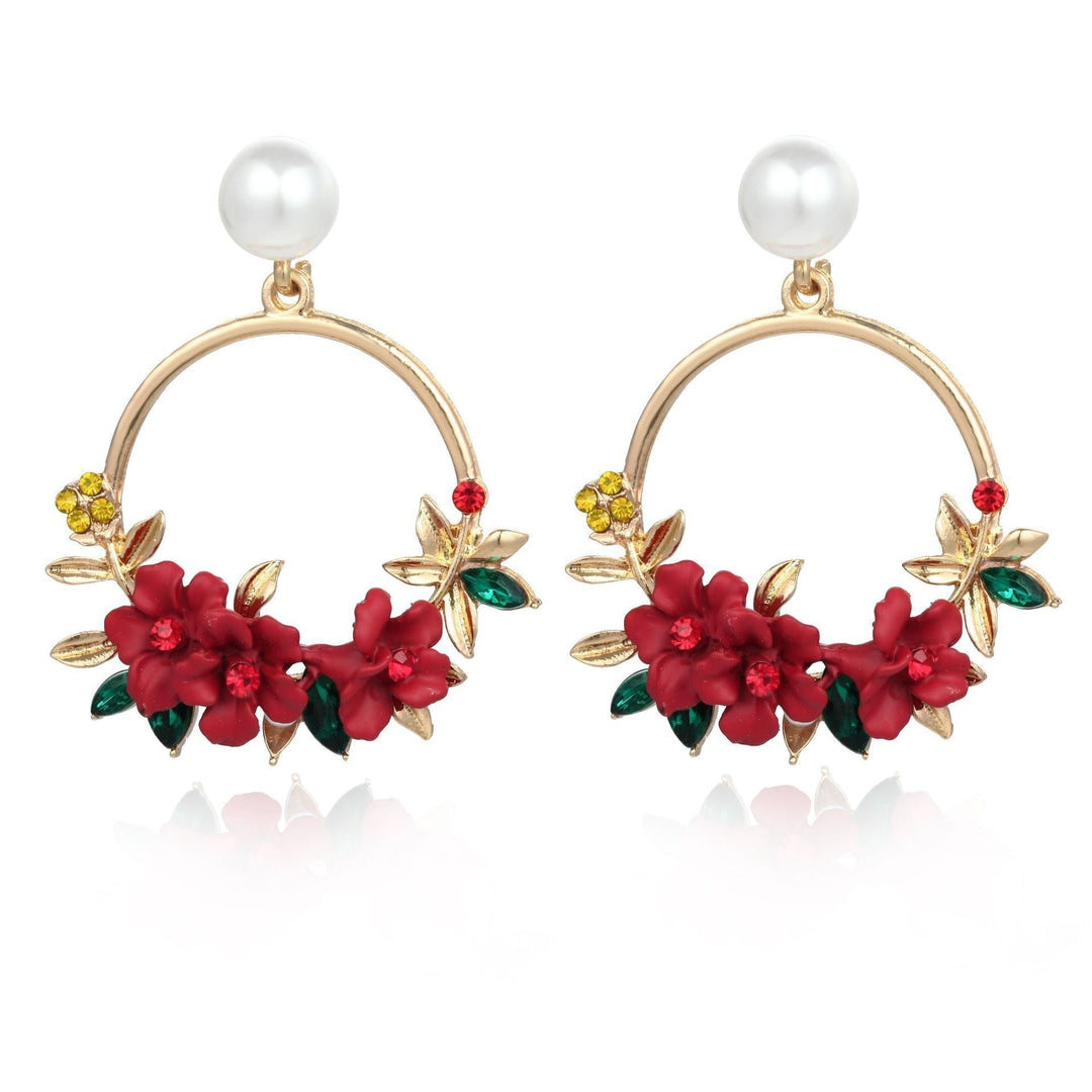 Elegant Gold Flower and Pearl Earrings