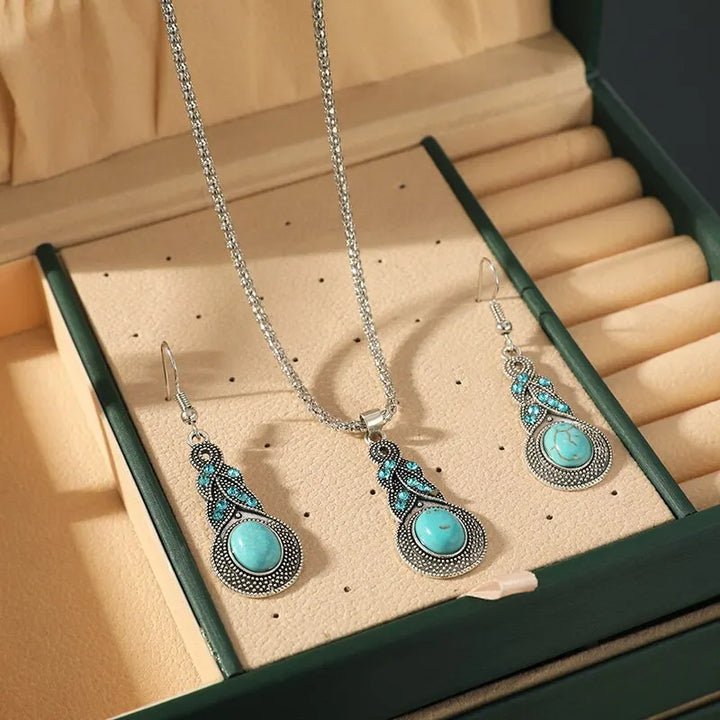 Vintage Turquoise Stones Jewellery Set