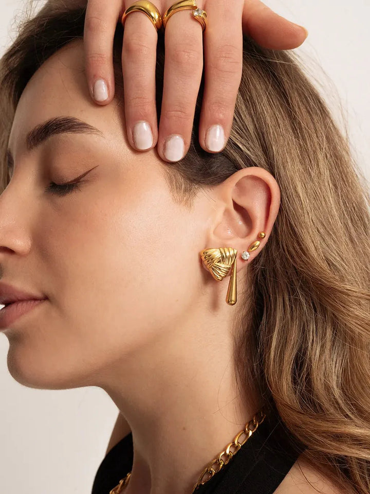 Asymmetrical Water Drop Ohrringe Gold