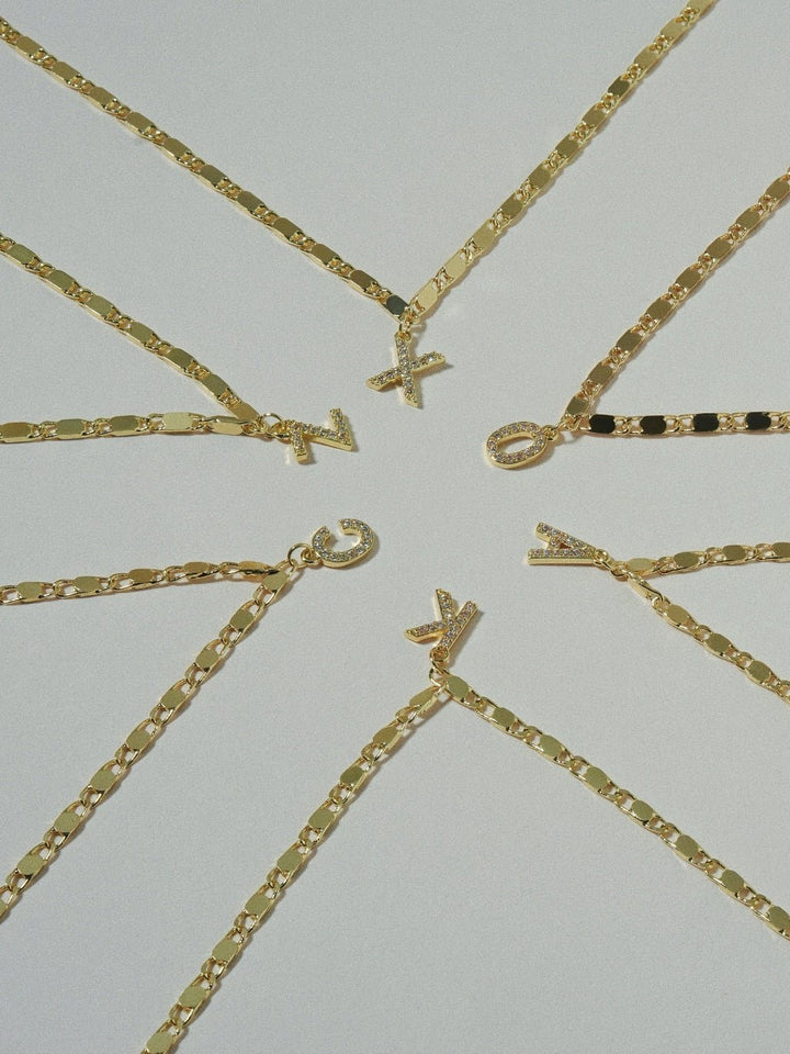 Buchstaben-Fußkettchen Gold