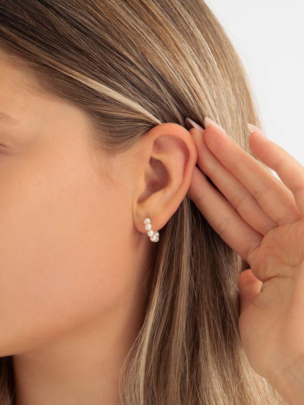 C Mini Pearl Ohrstecker Gold