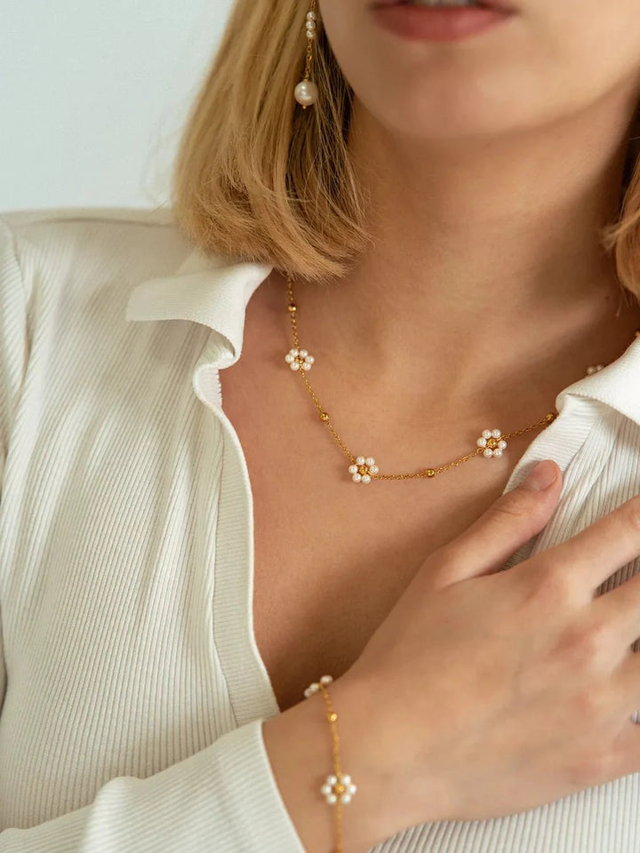 Flower Pearl Halskette Gold
