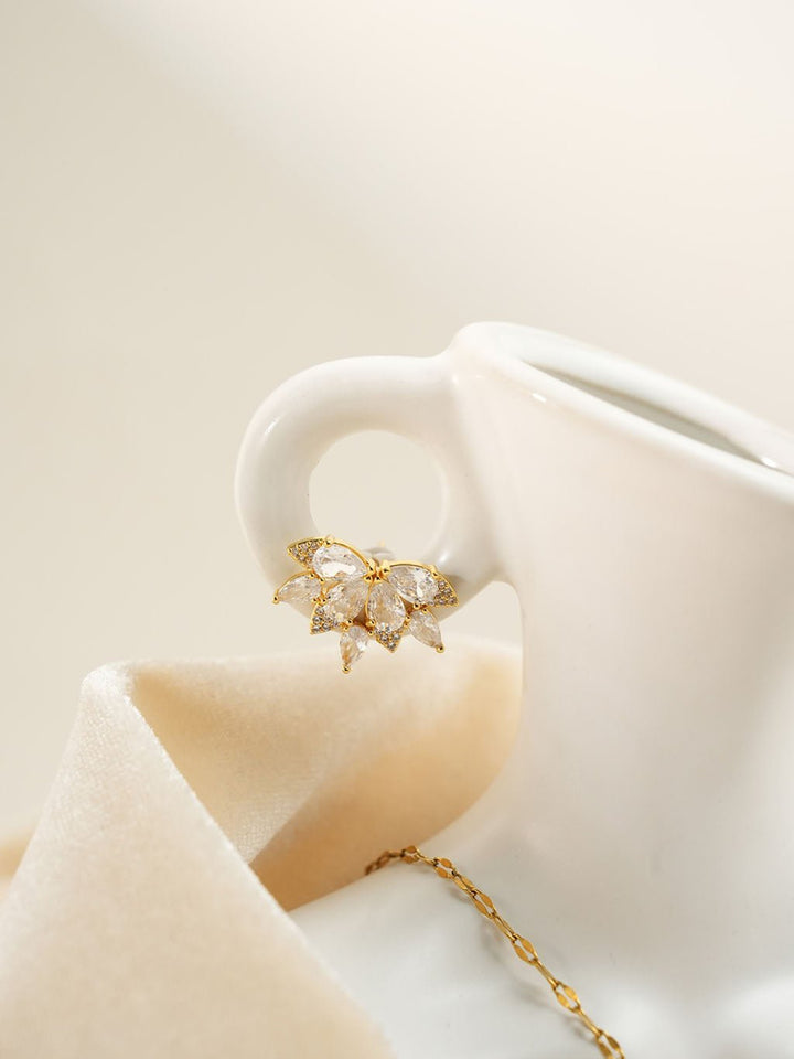 Half Flower Ohrringe Gold