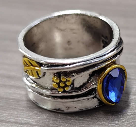 Vintage Ring with Blue Stone