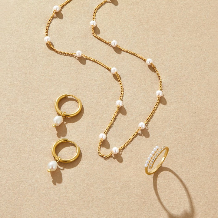 Gold Pearl Necklace