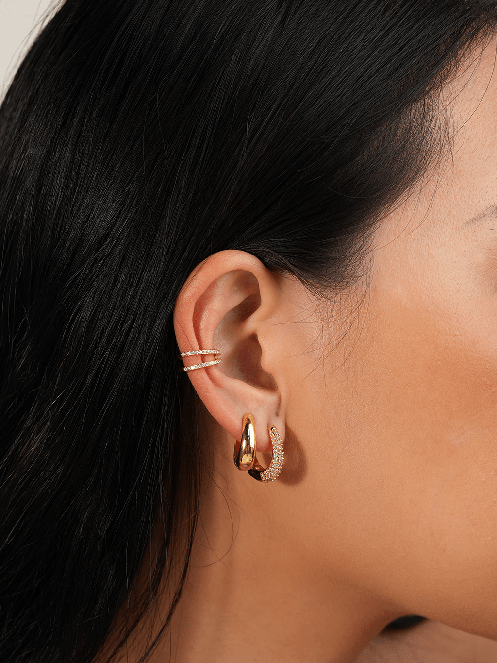 Oval Creolen Gold mit Zirkonia Steinen