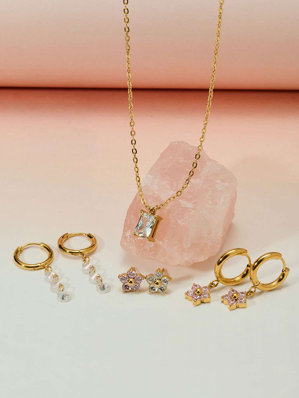 Pink Sparkling Flower Ohrstecker Gold Silber