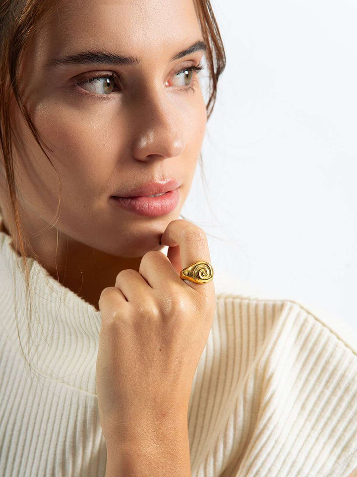 Shell Ring Gold