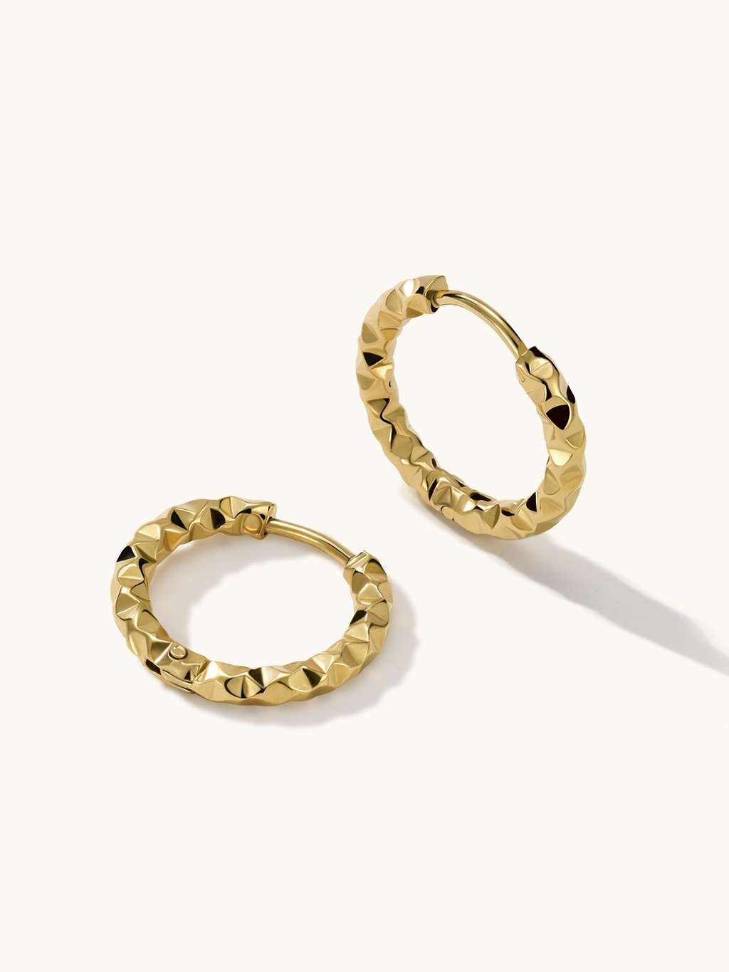 Wave Textured Hoop Ohrringe Gold